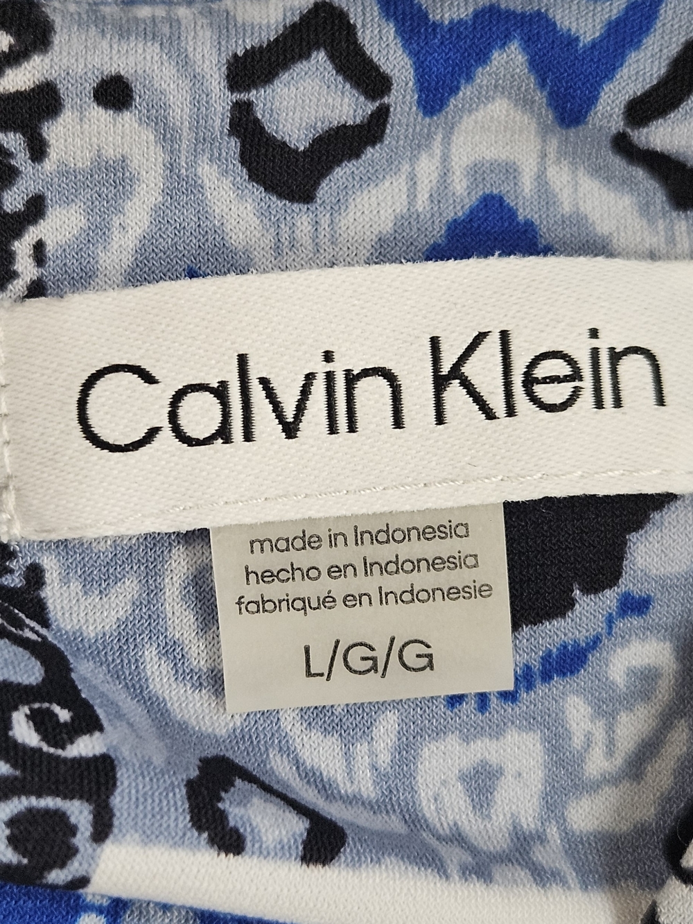 Calvin Klein Blue and Black Patchwork Print Top - Picture 7 of 9